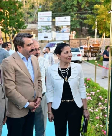 YILDIRIM BELEDİYESİ’NİN SON İKİ AYDA DÜZENLENEN KONSERLERDEN SERGİLERE, TİYATRO GÖSTERİLERİ GİBİ 32 KÜLTÜR SANAT ETKİNLİĞİNE 30 BİN KİŞİ KATILDI.