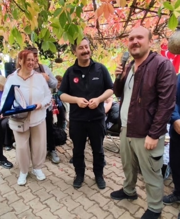 BAŞHEKİM METİN’DEN YENİŞEHİR’DEKİ DOĞA YÜRÜYÜŞÜNE ÖVGÜ