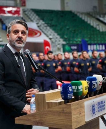 BURSA BÜYÜKŞEHİR BELEDİYE BAŞKAN VEKİLİ ŞAHİN BİBA, ‘İTFAİYE MESLEKİ EĞİTİM TAMAMLAMA TÖRENİ’NDE KONUŞTU: "İTFAİYE TEŞKİLATIMIZI GÜÇLENDİRMENİN HAKLI GURURUNU YAŞIYORUZ."
