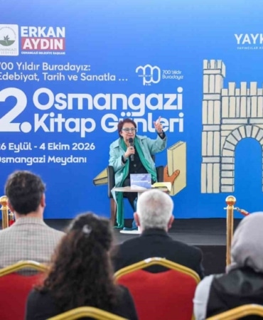 OSMANGAZİ BELEDİYESİ’NİN KİTAPSEVERLERİ BİRBİRİNDEN DEĞERLİ KİTAP VE YAZARLARLA BULUŞTURDUĞU 2. OSMANGAZİ KİTAP GÜNLERİ, 6’NCI VE 7’NCİ GÜNLERİNDE DE ZENGİN PROGRAMI VE SEÇKİN YAZAR KONUKLARIYLA OKURLARA KEYİFLİ BULUŞMALAR YAŞATTI.