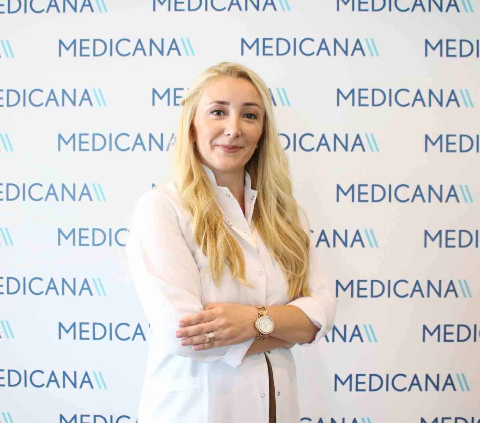 OP. DR. İDİL ÖZTÜRK