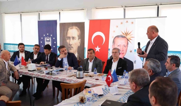 BURSA BÜYÜKŞEHİR BELEDİYE BAŞKAN VEKİLİ ŞAHİN BİBA, BÜYÜKORHAN İLÇESİ MUHTARLARIYLA BİR ARAYA GELEREK TALEP VE ÖNERİLERİNİ DİNLEDİ.