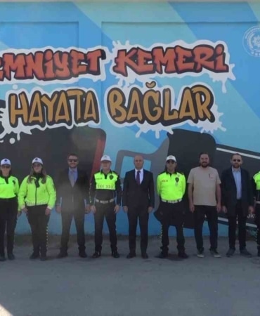 2017 YILINDA HAYATA GEÇEN VE SEKTÖRÜNDE ÖNCÜ OLAN TRAFOLAR KONUŞUYOR PROJESİ , BU KEZ EMNİYET KEMERİNİN ÖNEMİNE DİKKAT ÇEKTİ.