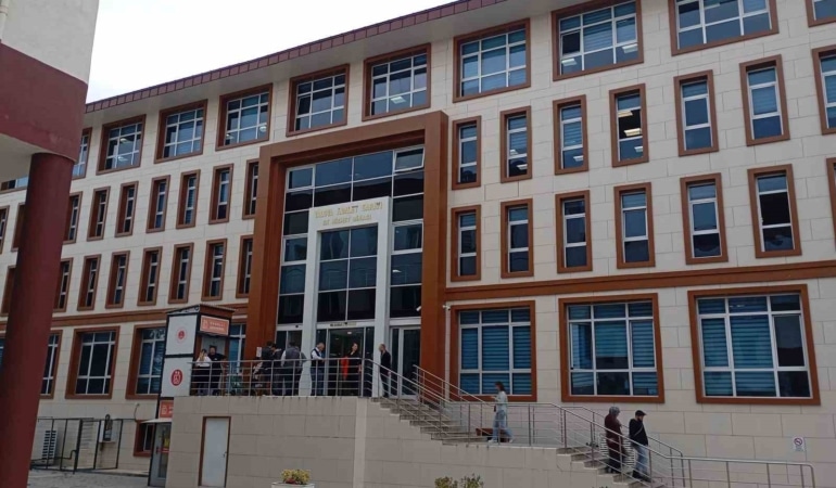 YALOVA ADLİYESİ