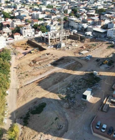 YILDIRIM’I GÜVENLİ BİR GELECEĞE TAŞIMAK İÇİN ÇALIŞMALARINA DEVAM EDEN YILDIRIM BELEDİYESİ, DAVUTKADI KENTSEL DÖNÜŞÜM PROJESİ 2. ETRAP’ININ TEMELİNİ ATTI.