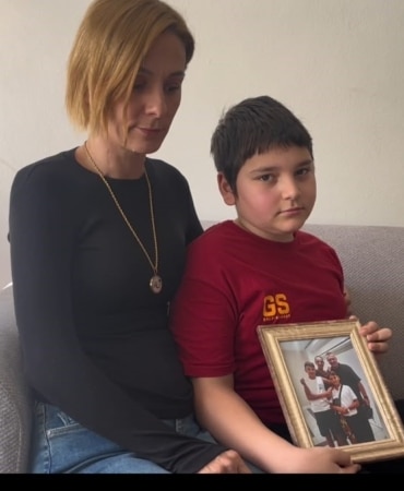 BURSA’DA BABASINI KAZADA KAYBETTİ, 3 AMELİYAT GEÇİRDİ: 12 YAŞINDAKİ CAN’IN BACAĞINDA KALICI HASAR OLUŞTU