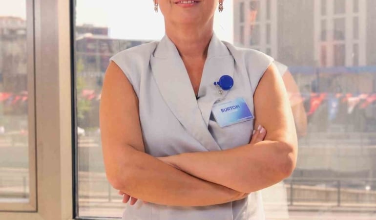 DR. NEŞE TUNALI