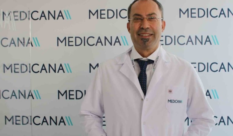 ROMATOLOJİ UZMANI DR. YÜKSEL KARAKOÇ
