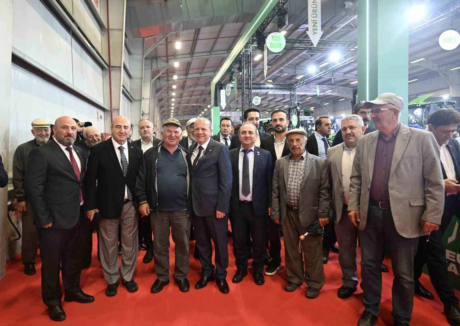 AGROGREEN BURSA 2. TARIM VE HAYVANCILIK FUARI, 15 ÜLKEDEN 1.200'ÜN ÜZERİNDE ULUSLARARASI ALICI, YATIRIMCI VE SEKTÖR TEMSİLCİSİNİN KATILIMIYLA KAPILARINI AÇTI.
