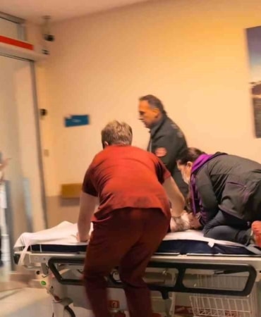 ÇOCUK DOKTORU 1 YAŞINDAKİ BEBEĞE SEDYE ÜZERİNDE BÖYLE MÜDAHALE ETTİ