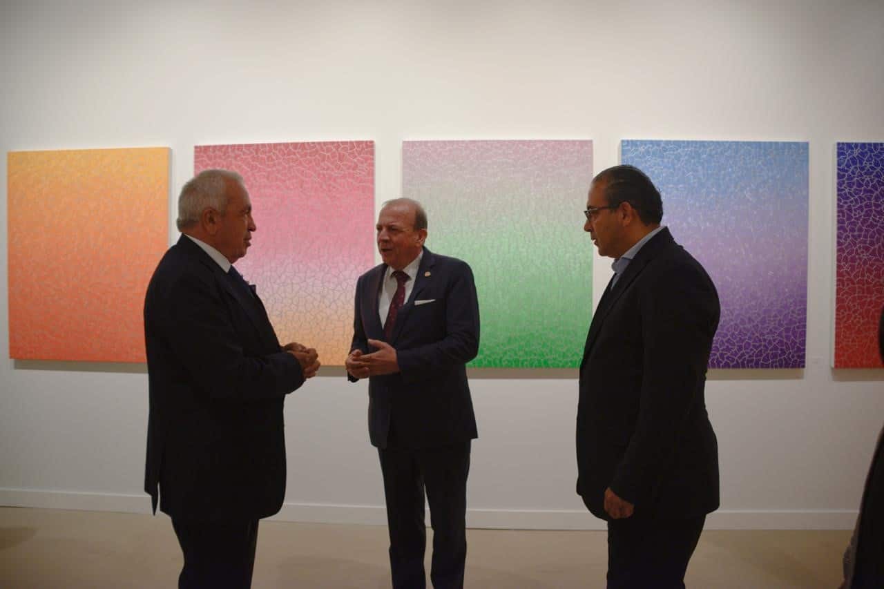 BURSA'NIN NİLÜFER İLÇESİNDE KURULAN CURE ART GALLERY, NİLÜFER BELEDİYE BAŞKANI ŞADİ ÖZDEMİR, BURSA TİCARET VE SANAYİ ODASI (BTSO) BAŞKANI ÖZER MATLI İLE ÇOK SAYIDA İŞ İNSANI VE SANATSEVERİN KATILDIĞI SERGİYLE AÇILDI.