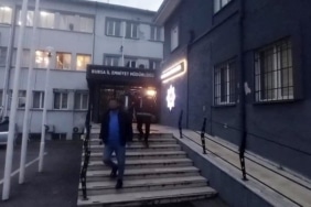 BURSA'DA SAVUNMA SANAYİİ ALANINDA FAALİYET GÖSTEREN HAYALİ ŞİRKET KURARAK VATANDAŞLARI DOLANDIRDIĞI ÖNE SÜRÜLEN 2 ŞÜPHELİ YAKALANDI.
