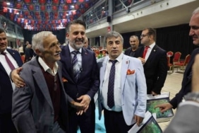 BURSA BÜYÜKŞEHİR BELEDİYESİ, 19 EKİM MUHTARLAR GÜNÜ DOLAYISIYLA İL GENELİNDE GÖREV YAPAN MAHALLE MUHTARLARINA YÖNELİK MERİNOS ATATÜRK KÜLTÜR KONGRE MERKEZİ’NDE (AKKM) KUTLAMA TÖRENİ DÜZENLEDİ. PROGRAMA BÜYÜKŞEHİR BELEDİYE BAŞKAN VEKİLİ ŞAHİN BİBA, AK PARTİ BURSA İL BAŞKANI DAVUT GÜRKAN, AK PARTİ BURSA MİLLETVEKİLİ MUSTAFA YAVUZ, İLÇE BELEDİYE BAŞKANLARI, SİYASİ PARTİ TEMSİLCİLERİ VE 17 İLÇEDE GÖREV YAPAN MUHTARLAR KATILDI.