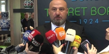 BURSA TİCARET BORSASI'NDA YENİ DÖNEMİN MECLİS VE MESLEK KOMİTESİ ÜYELERİNİ BELİRLEMEK ÜZERE SEÇİM SÜRECİ BAŞLADI. 8 MESLEK KOMİTESİ VE 22 MECLİS ÜYESİ BELİRLENECEK. SEÇİMDE TEK ADAY OLAN İBRAHİM ÖZHAN DA SANDIK BAŞINA GİDEREK OYUNU KULLANDI.