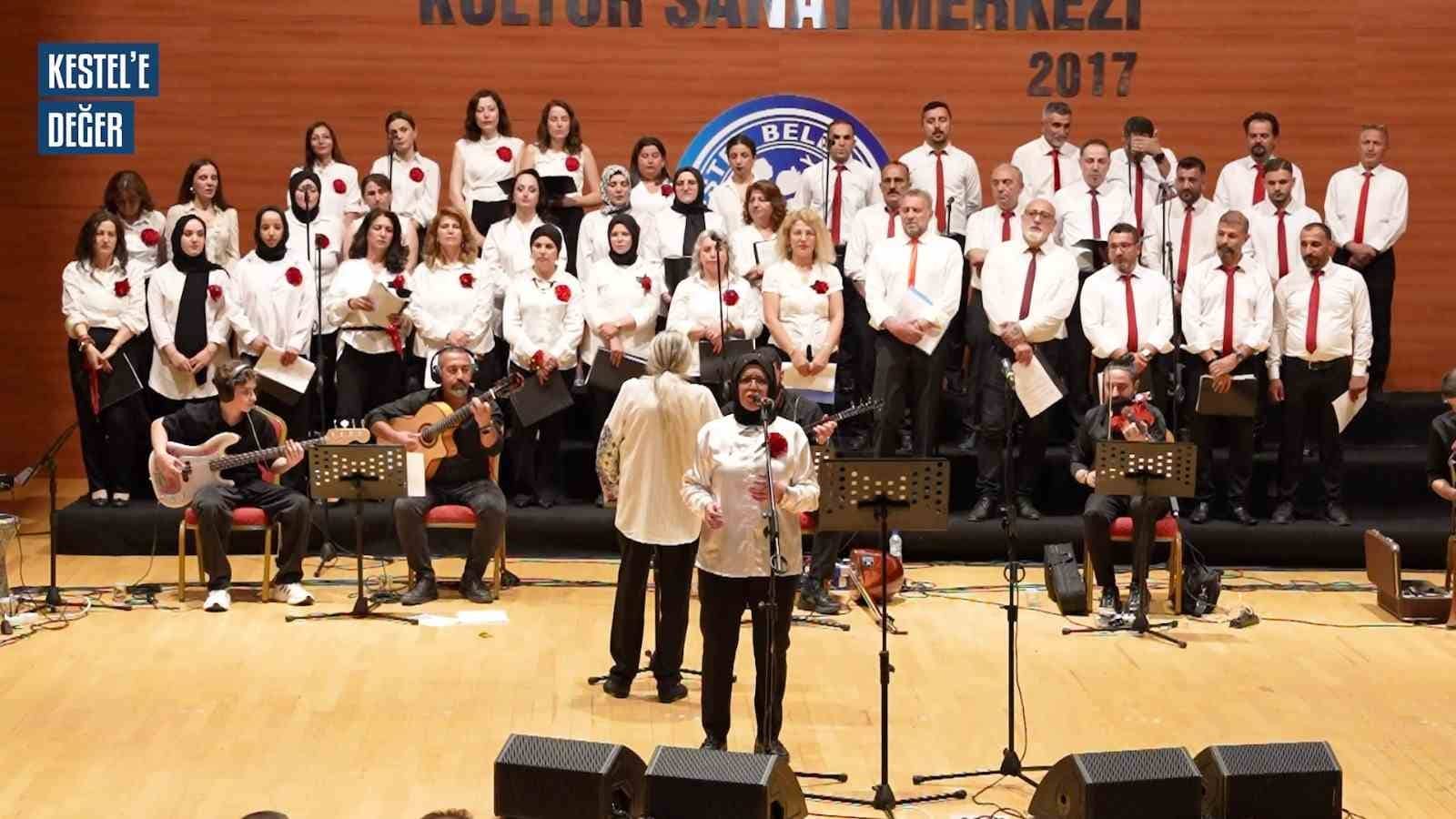KESTEL BELEDİYESİ, İLÇENİN KÜLTÜR VE SANAT HAYATINA KATKI SUNAN ÇALIŞMALARINI SÜRDÜRÜYOR. BU KAPSAMDA ŞENOL KAYA ŞEFLİĞİNDE FAALİYET GÖSTEREN KESTEL BELEDİYESİ TÜRK HALK MÜZİĞİ KOROSU, YENİ DÖNEMDE MÜZİKSEVERLERİ BİR ARAYA GETİRMEYE HAZIRLANIYOR.