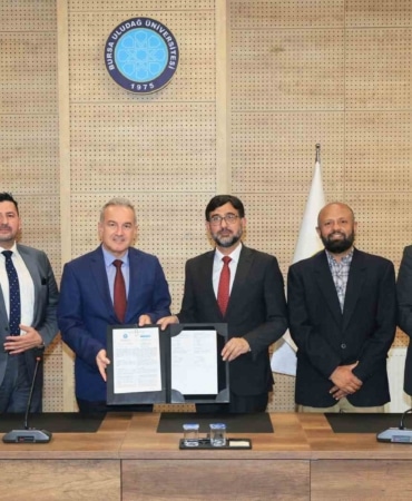BURSA ULUDAĞ ÜNİVERSİTESİ (BUÜ) İLE PAKİSTAN INSTİTUTE OF MANAGEMENT SCİENCES (IMSCİENCES) ÜNİVERSİTESİ ARASINDA EĞİTİM, BİLİM, TEKNOLOJİ VE KÜLTÜR ALANLARINDA İŞ BİRLİĞİ PROTOKOLÜ İMZALANDI.