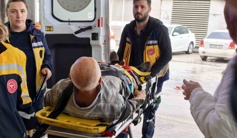 BURSA’NIN İNEGÖL İLÇESİNDE FAALİYET GÖSTEREN BİR MOBİLYA FABRİKASINDA YÜK ASANSÖRÜNÜN DÜŞMESİ SONUCU BAKIM USTASI YARALANDI.